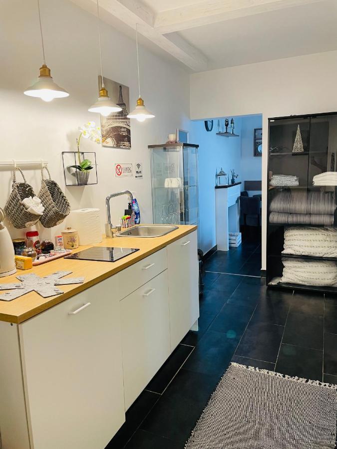 Perfect Place To Stay Self Check In-24H-Netflix-Wifi Resita Exterior photo