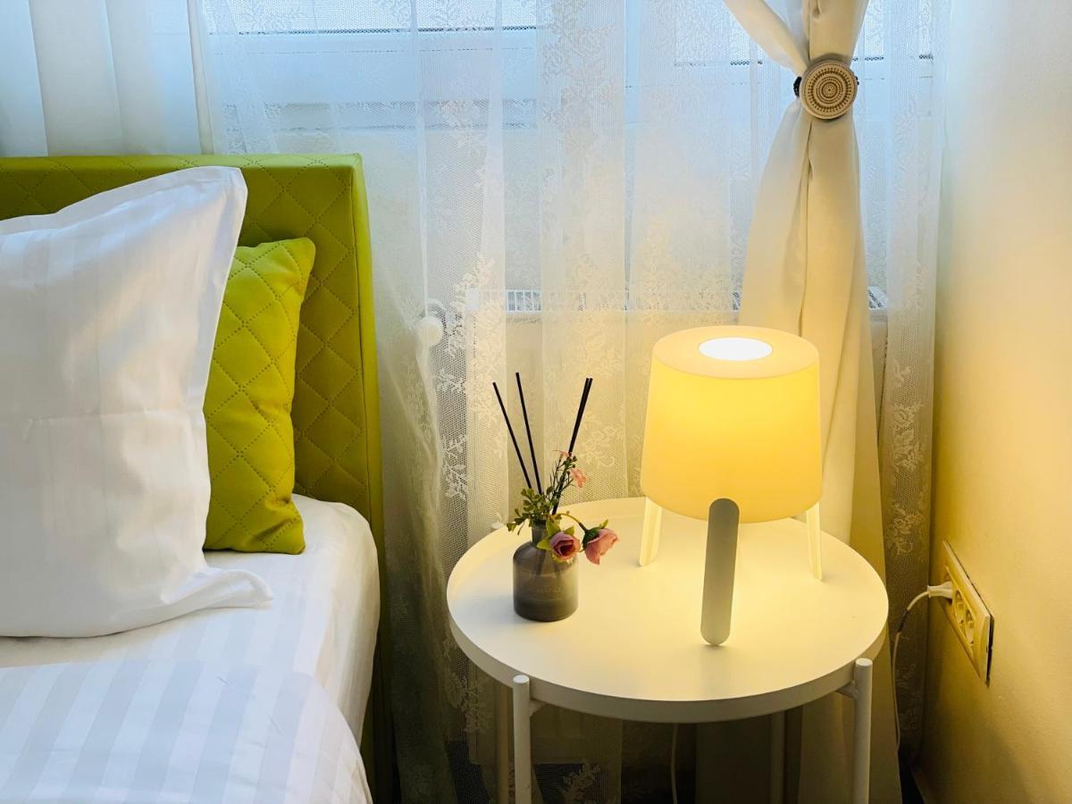 Perfect Place To Stay Self Check In-24H-Netflix-Wifi Resita Exterior photo